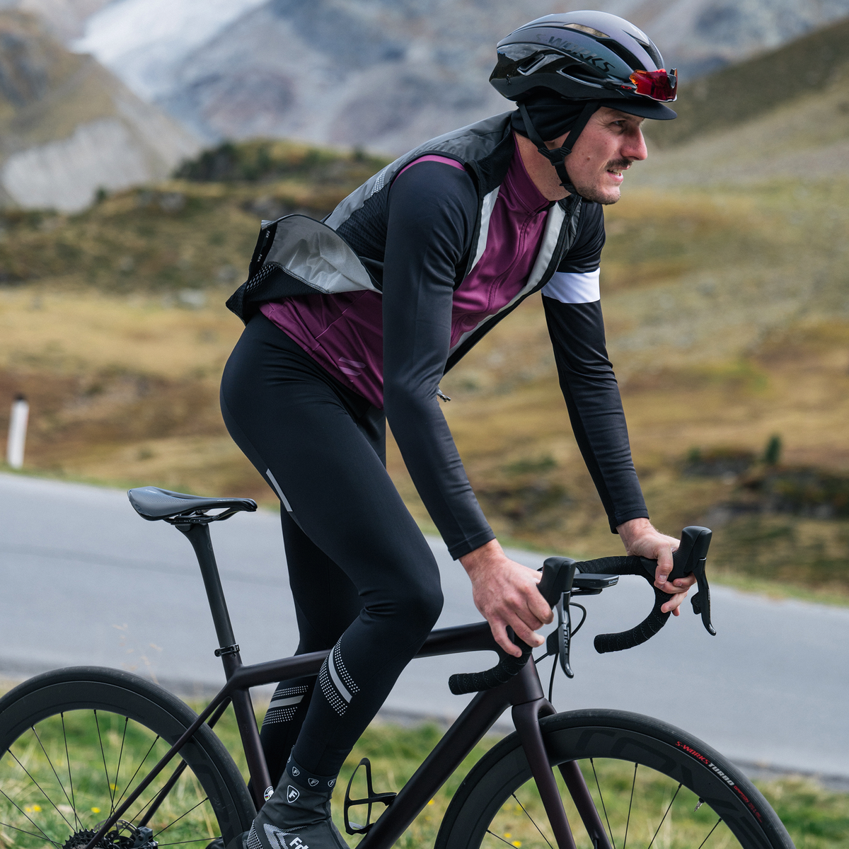 Fdx Sleeveless Cycling Gilet For Men's Black Vest for Winter Clothing 360° Reflective, Lightweight, Windproof, Waterproof & Pockets